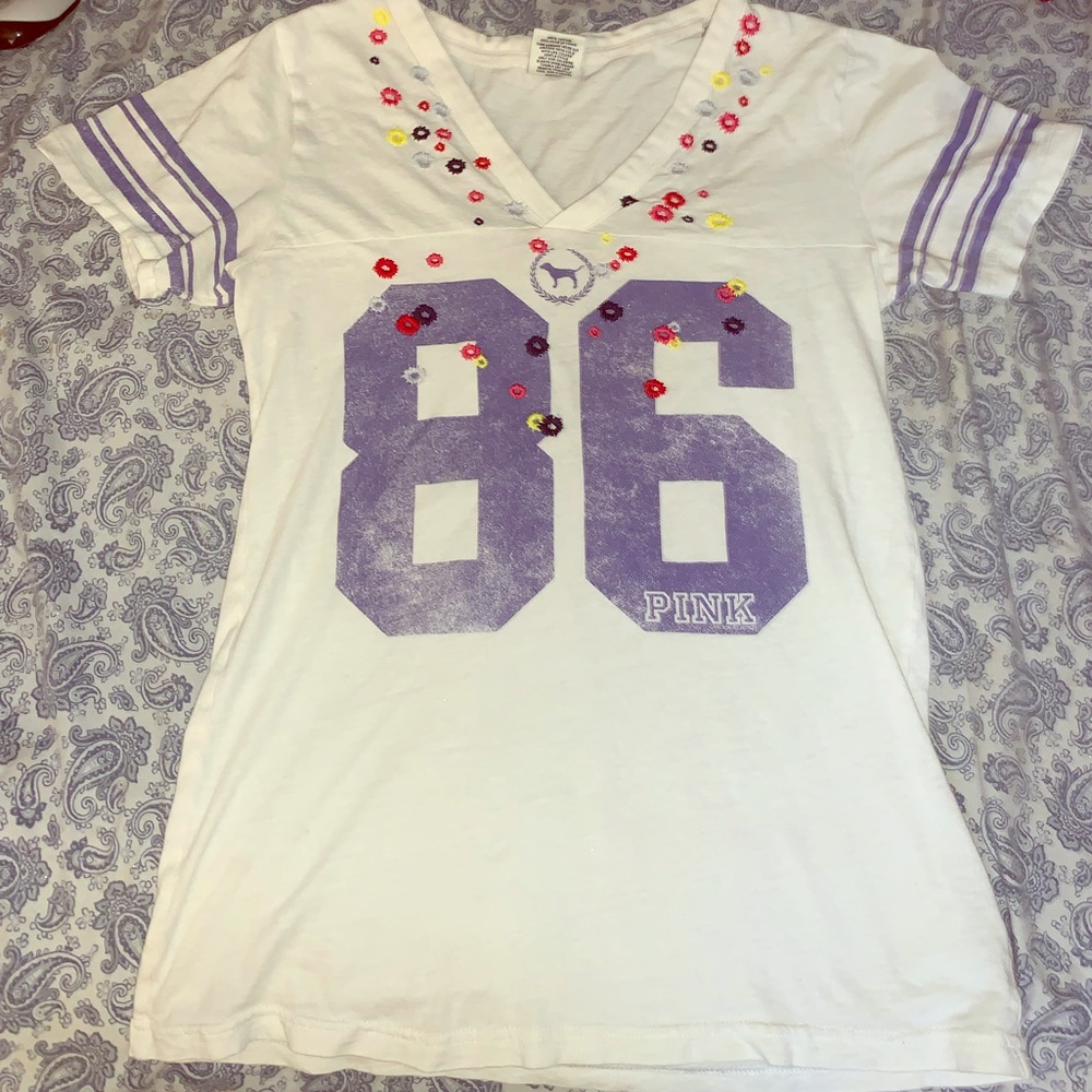 Victoria’s Secret PINK v-neck tee